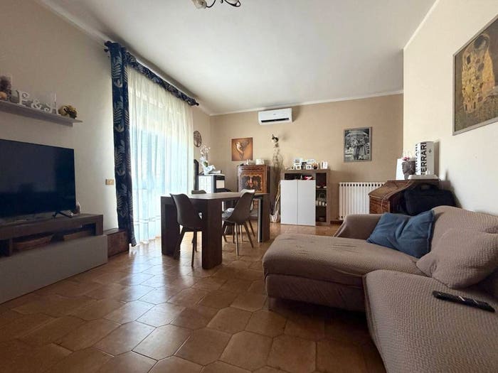 Casa con 6 locali in vendita in Vocabolo casella, Montecastrilli