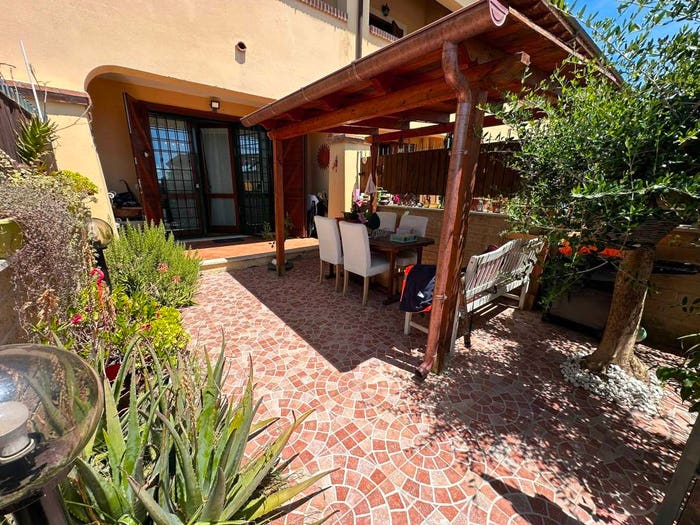 Appartamento trilocale in vendita in Via Italo Raulich, Aranova, Fiumicino
