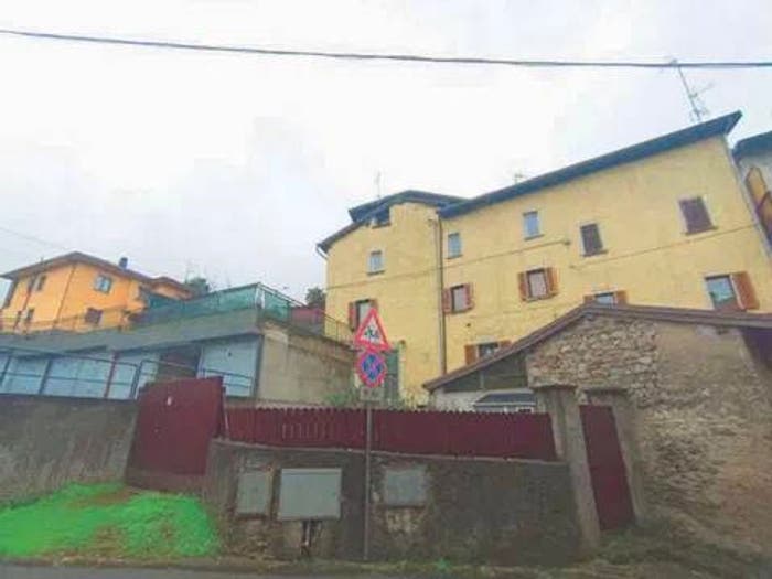 Appartamento trilocale in vendita in Via Cesare Battisti A, Ferrera di Varese