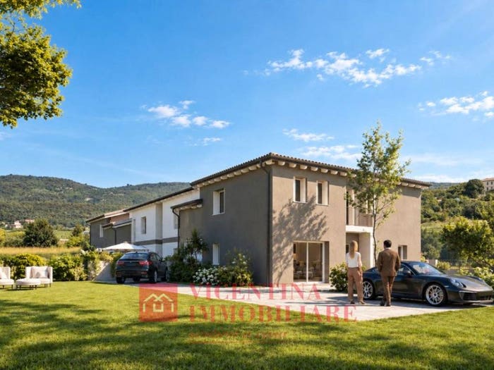 Casa quadrilocale in vendita in Via Montano II, Villaga