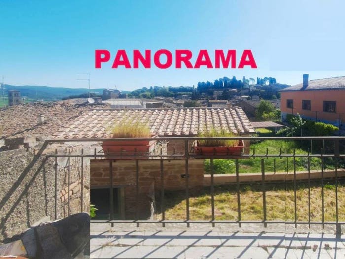 Appartamento trilocale in vendita in Centro Storico Panoramico SNC, Centro, Acquapendente