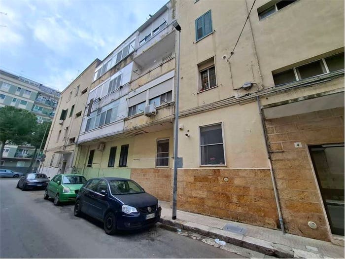 Appartamento trilocale in vendita in Via Campania, Commenda, Brindisi