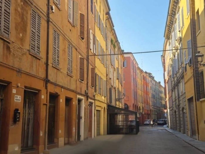 Appartamento trilocale in vendita in Rua Pioppa, Centro Storico, Modena