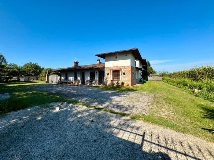 Casa quadrilocale in vendita in Via Rudiano, Castelcovati