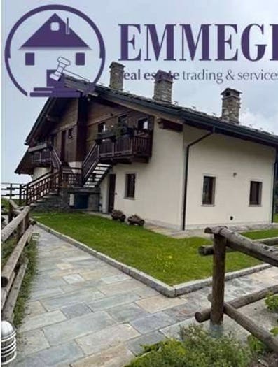 Appartamento con 6 locali in vendita in Localita' Petit Rosier, Champorcher
