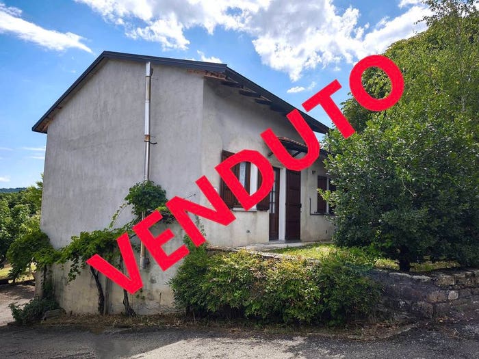 Casa trilocale in vendita in Via Casine, Montecreto