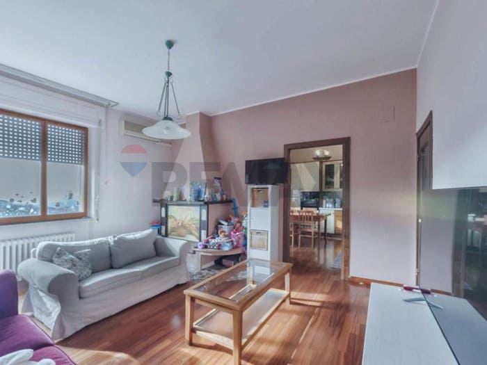 Appartamento con 6 locali in vendita in Via Alessandro Caselli, Centro, Penne