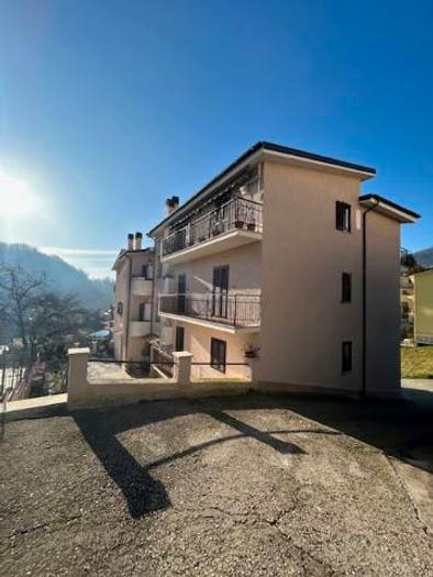 Appartamento trilocale in vendita in Viale Trieste, Centro, Agosta