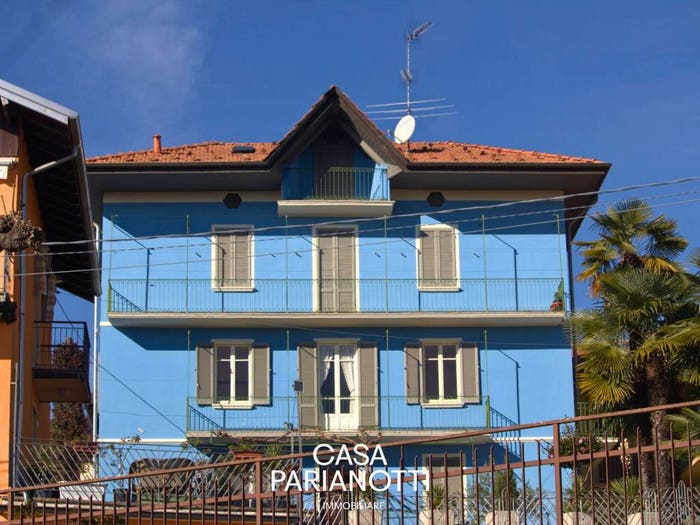 Casa con 6 locali in vendita in Via Mazzola, Colazza