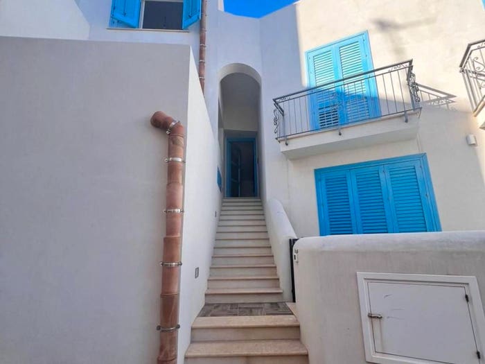 Appartamento trilocale in vendita in Via Gavino, Marettimo, Favignana