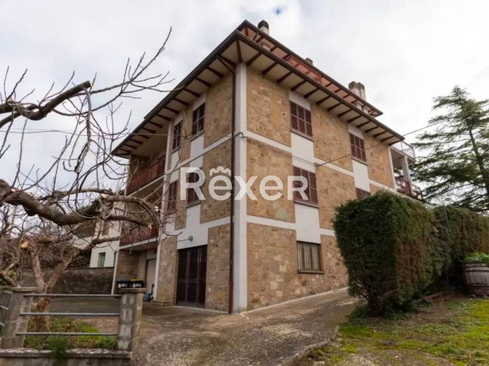 Casa con 6 locali in vendita in Via della Repubblica, Pozzo, Gualdo Cattaneo