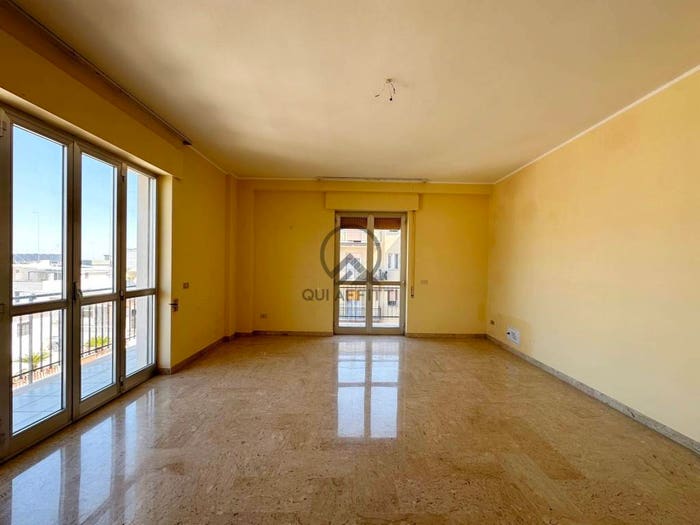 Appartamento con 6 locali in vendita in Via Trani, Inps Trinità, Andria