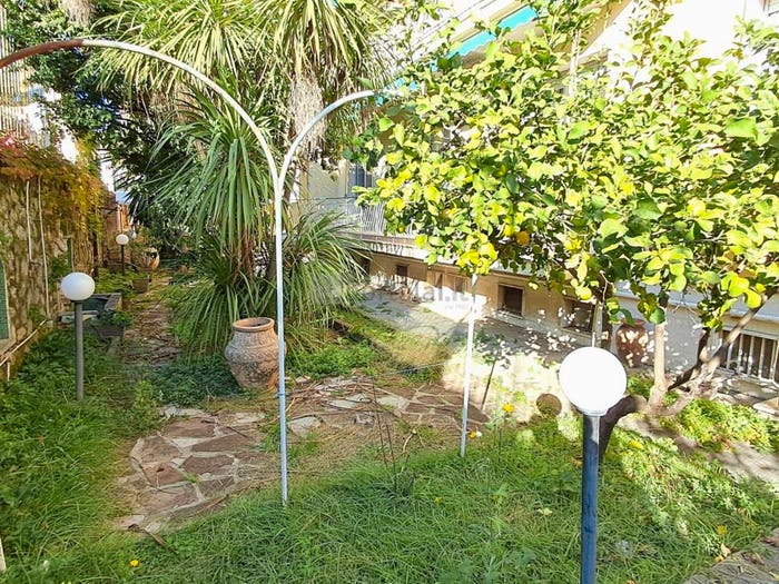 Appartamento con 6 locali in vendita in Via Puggia, Albaro, Genova