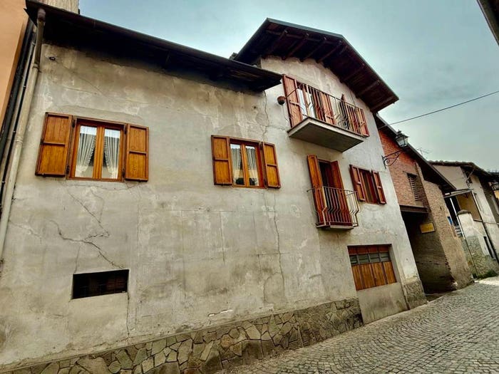 Casa con 5 locali in vendita in Via Maggio, Vaie