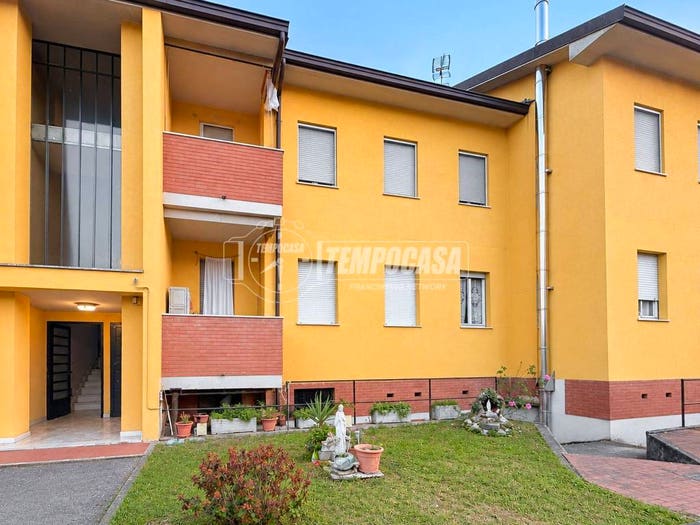 Appartamento quadrilocale in vendita in Via Giuseppe Verdi, Centro, Montanaso Lombardo
