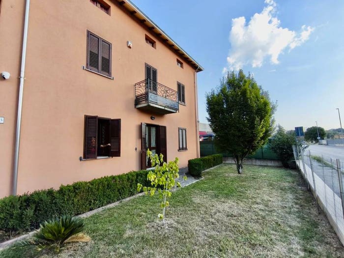 Casa con 6 locali in vendita in Via Cisa, Felegara, Medesano