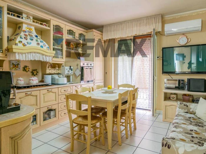 Appartamento quadrilocale in vendita in corso san vito, Centro, Mascalucia