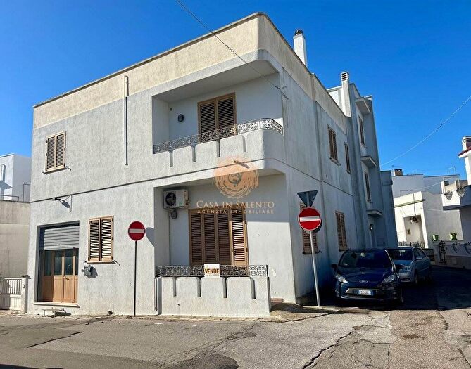 Appartamento con 6 locali in vendita in Via San Leuci, Gagliano Del Capo