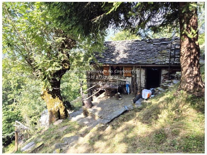 Casa bilocale in vendita in Località Brentugno, Valle Cannobina