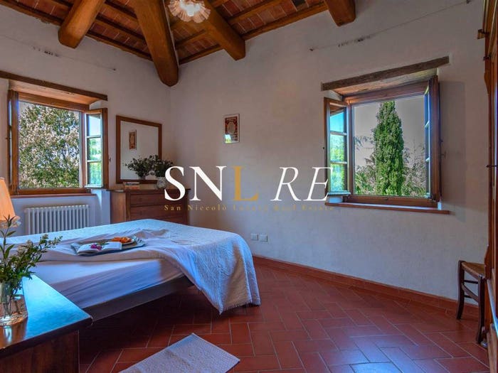 Casa con 6 locali in vendita in Strada Provinciale Val d'Ambra, Bucine