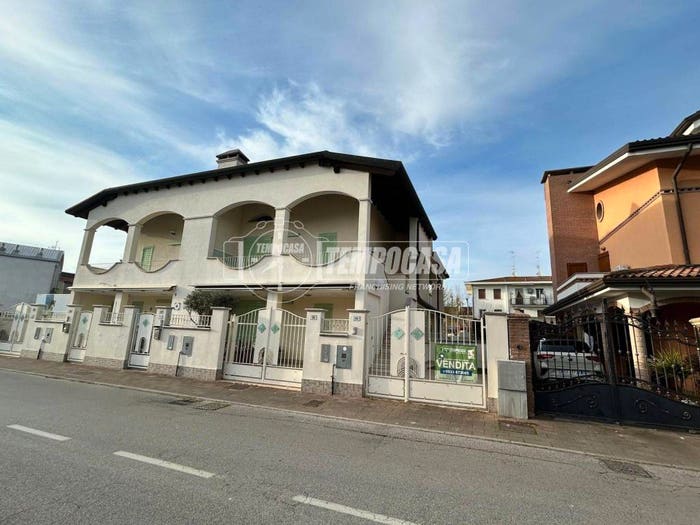Appartamento trilocale in vendita in Via Caprera Porto Garibaldi O, Porto Garibaldi, Comacchio