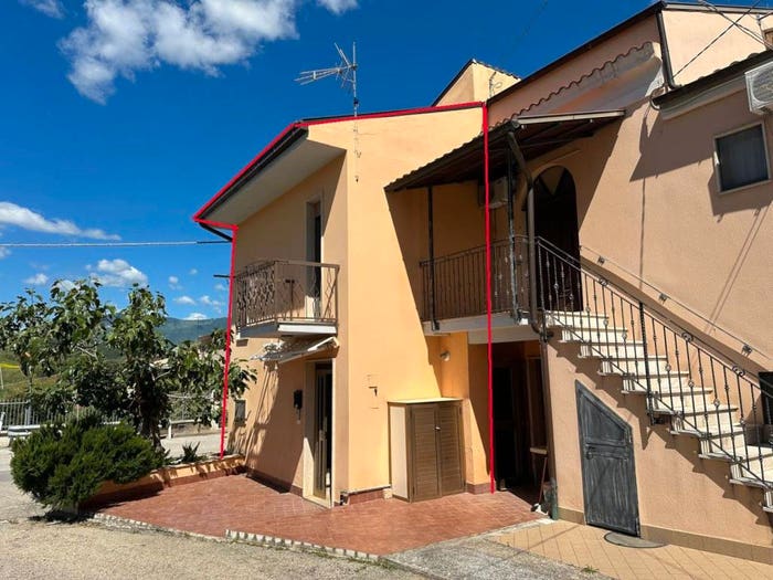Casa trilocale in vendita in Via Oratorio, Alanno