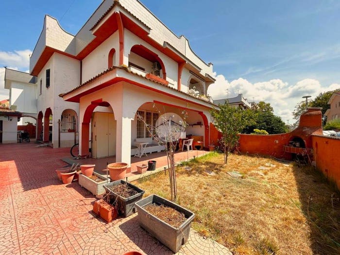 Casa quadrilocale in vendita in Via Emilio Praga, Stazione Lavinio, Anzio