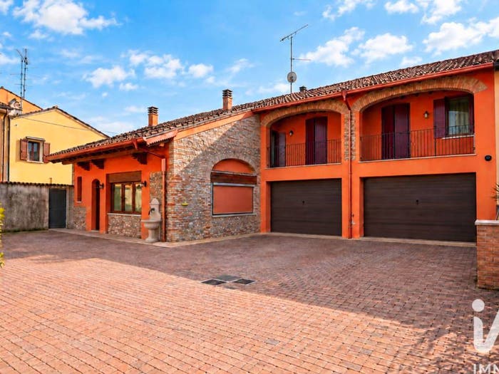 Casa con 6 locali in vendita in Via Circonvallazione, Centro, Guidizzolo