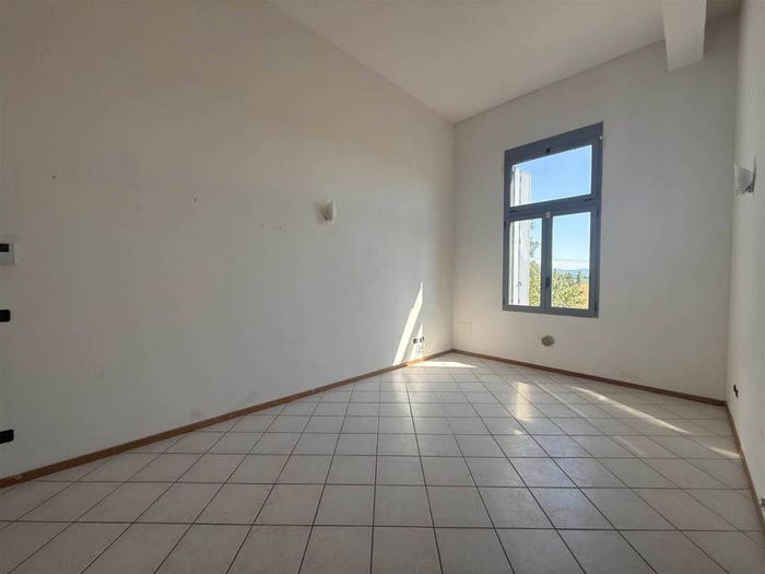 Appartamento quadrilocale in vendita in Via Valtiera, Calderara di Reno
