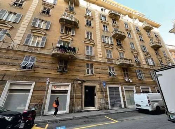 Appartamento quadrilocale in vendita in Via Cesare Dattilo, Sampierdarena, Genova