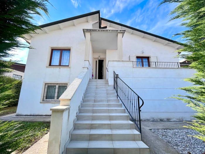 Casa con 5 locali in vendita in VIA MATTEOTTI, Centro, Noventa Vicentina