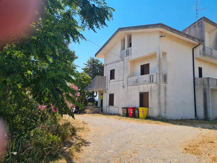 Casa quadrilocale in vendita in Contrada Rigatella, Atessa