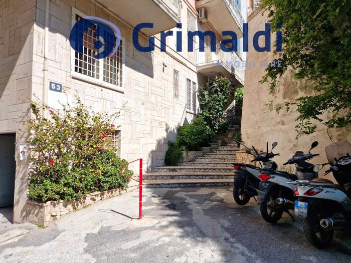 Appartamento trilocale in vendita in Salita Cacciottoli, Vomero, Napoli