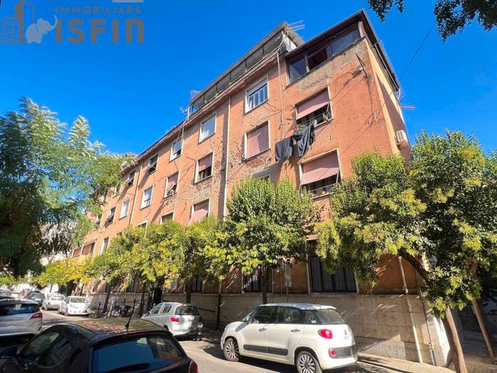 Appartamento con 6 locali in vendita in Via Domenico Milelli, Centro Storico, Cosenza