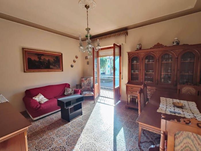 Appartamento quadrilocale in vendita in Via Remo Cacioli, Centro, Cetona