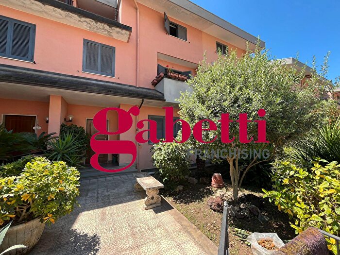Casa con 7 locali in vendita in Via Coccia, Caserta