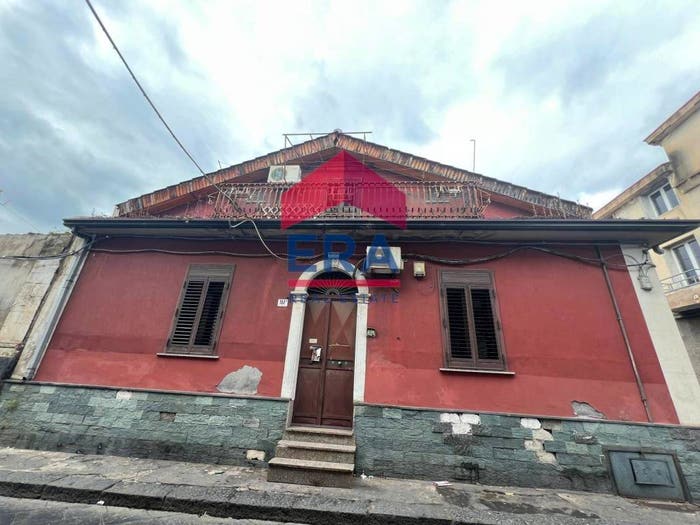Casa con 5 locali in vendita in via Viadotto, Via delle Calcare, Catania