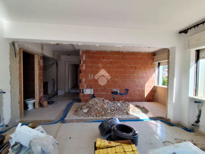 Appartamento trilocale in vendita in Via Appia, Santa Maria a Vico