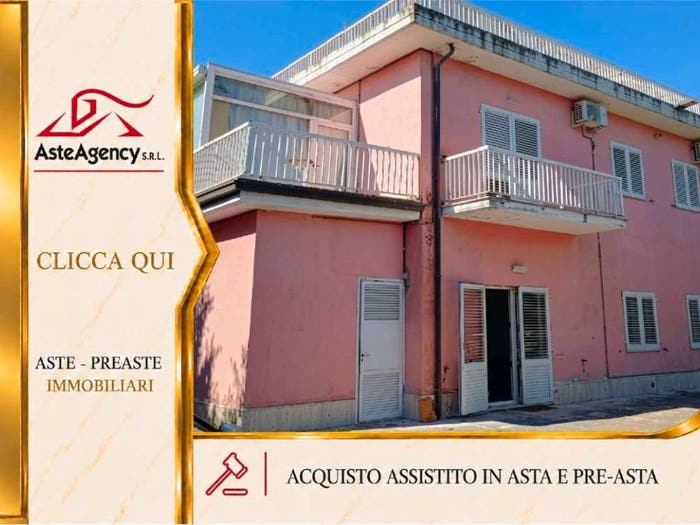 Casa con 6 locali in vendita in V San Gabriele Morrovalle, Morrovalle