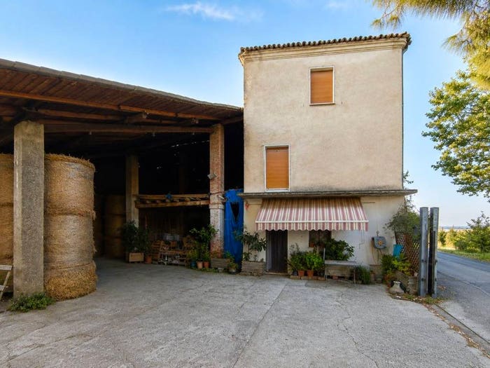 Casa con 6 locali in vendita in Via San Pietro, Bedizzole