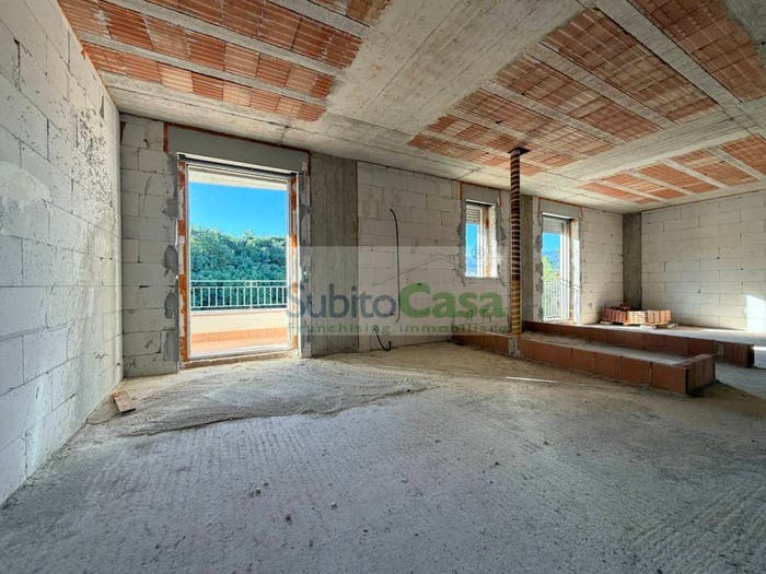 Appartamento trilocale in vendita in Via Ferraria, Centro, Turrivalignani