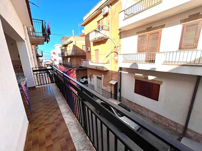 Casa con 5 locali in vendita in Via Alcide De Gasperi, Balestrate Foce, Balestrate