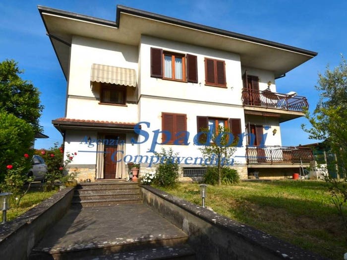 Casa con 6 locali in vendita in Via Francesca Vergine dei Pini, Centro, Monsummano Terme