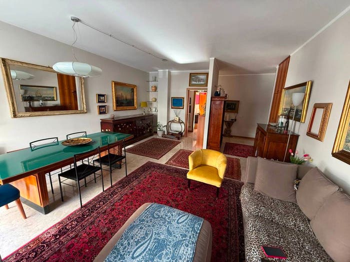 Appartamento quadrilocale in vendita in Via Montecatini, Solari, Milano
