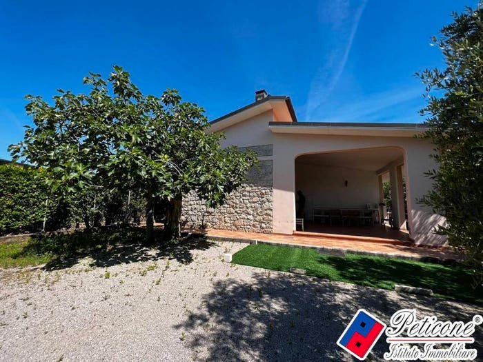 Casa trilocale in vendita in VIA STAZIONE, Centro, Fondi