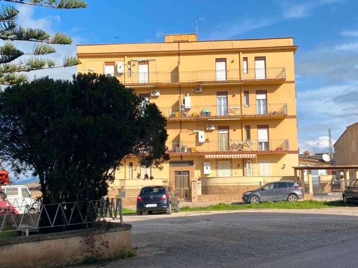 Appartamento quadrilocale in vendita in via L Ariosto, Centro, Ribera