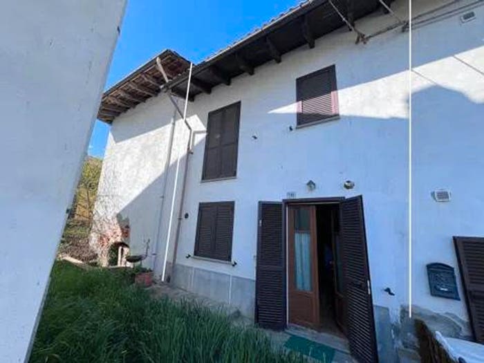 Casa con 6 locali in vendita in Strada Verzenasco No Number, Gavonata, Cassine