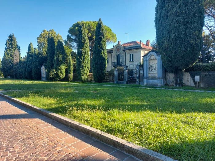 Casa con 6 locali in vendita in Piazzale Assunta, Centro, Costa Masnaga