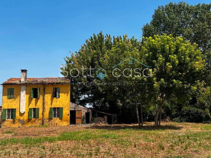 Casa con 6 locali in vendita in Via Capitello, Centro, Legnago