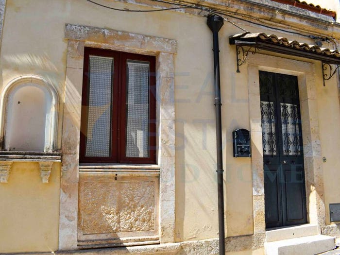 Appartamento bilocale in vendita in Via Tommaso Fazello, Centro, Noto